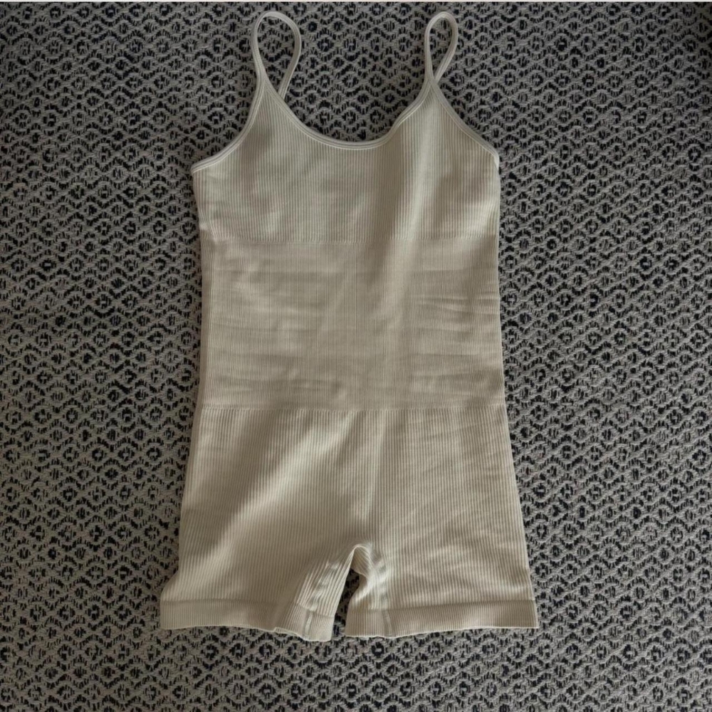 Cream Ribbed Bodysuit - Picture 3 of 7